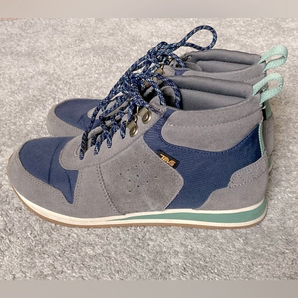 Teva Highside ‘84 Mid Boot Trail Shoe Woman’s Size 8 Gray Navy Blue - Picture 2 of 4